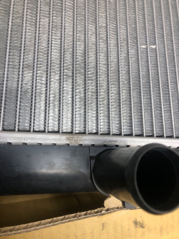 Photo 3 of Denso 221-0506 Radiator