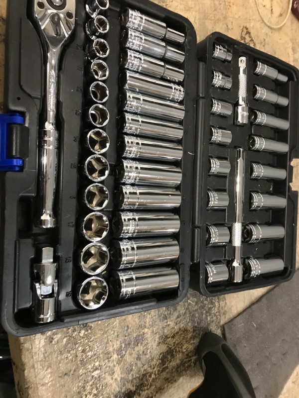 Photo 2 of EPAuto 45 Pieces 3/8" Drive Socket Set with 72-Tooth Pear Head Ratchet