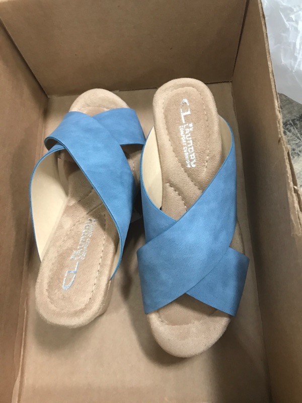 Photo 1 of BLUE SANDALS 5.5