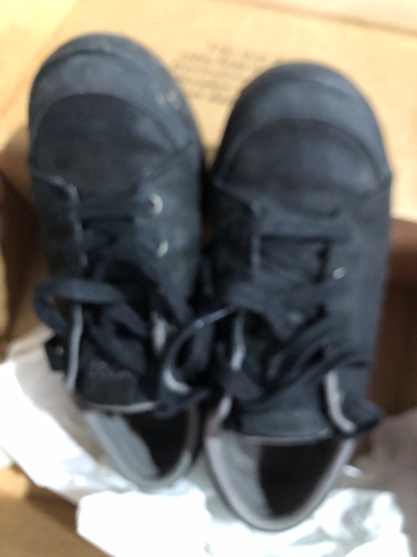 Photo 4 of **MINOR DAMAGE PREV USED**
MOZO Women's Maven Food Service Shoe SIZE 8.5 Black