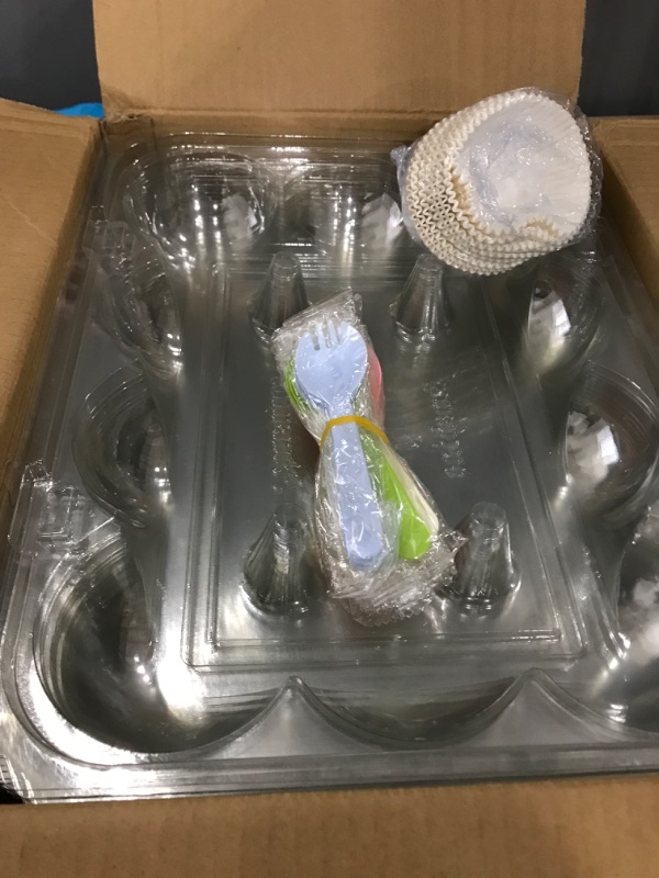 Photo 1 of 3unshine Cupcake Containers 12 Count x 15 Pack Plastic Cupcake Holder with 200pcs Cupcake Liners 15 pcs Forks Reusable Plastic Cupcake Boxes Clear Cupcake Trays for Party Picnic 12 Count (15 Pack with Liners & Fork)