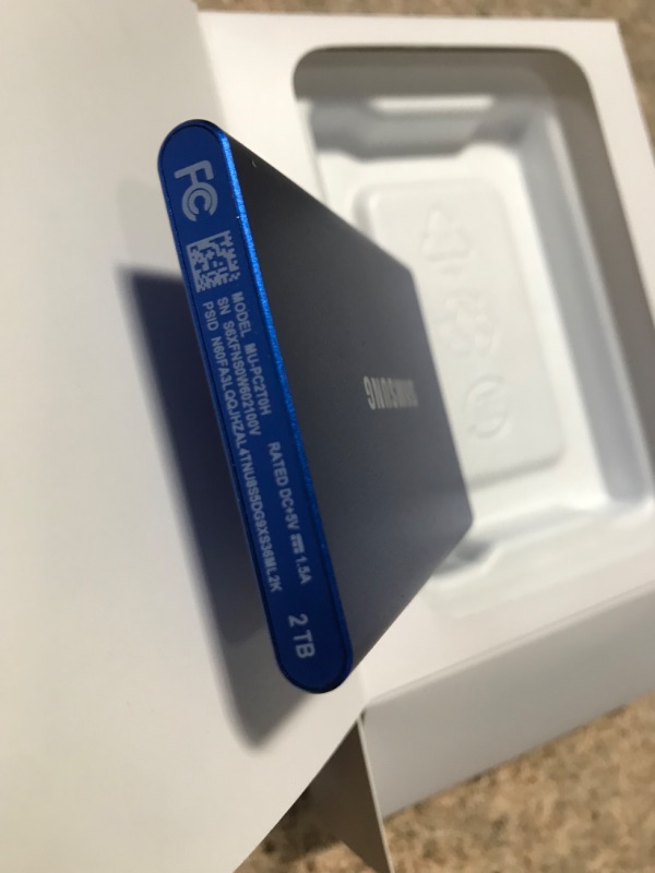 Photo 3 of Samsung 2TB T7 Portable SSD (Indigo Blue)