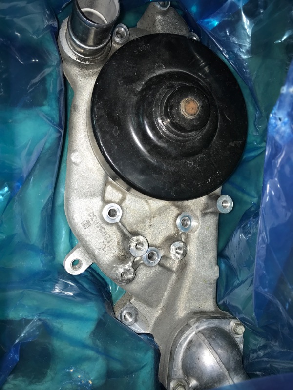 Photo 2 of ACDelco GM Original Equipment 251-728 Engine Water Pump with Gaskets