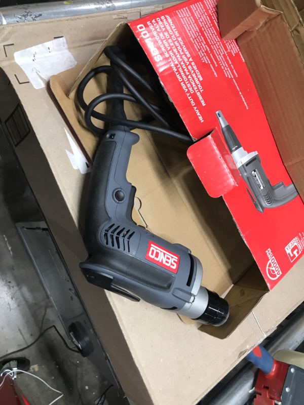 Photo 2 of [READ NOTES]
Senco DuraSpin 10X0003N 2500 RPM 3 in. Stand Up Auto-Feed Screwdriver 2500 Rpm Motor