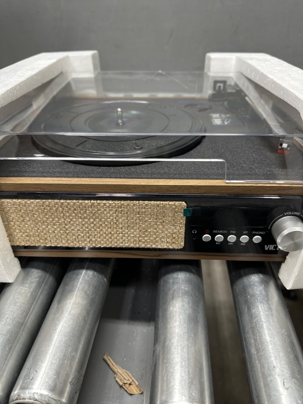 Photo 4 of Legacy Bluetooth Turntable