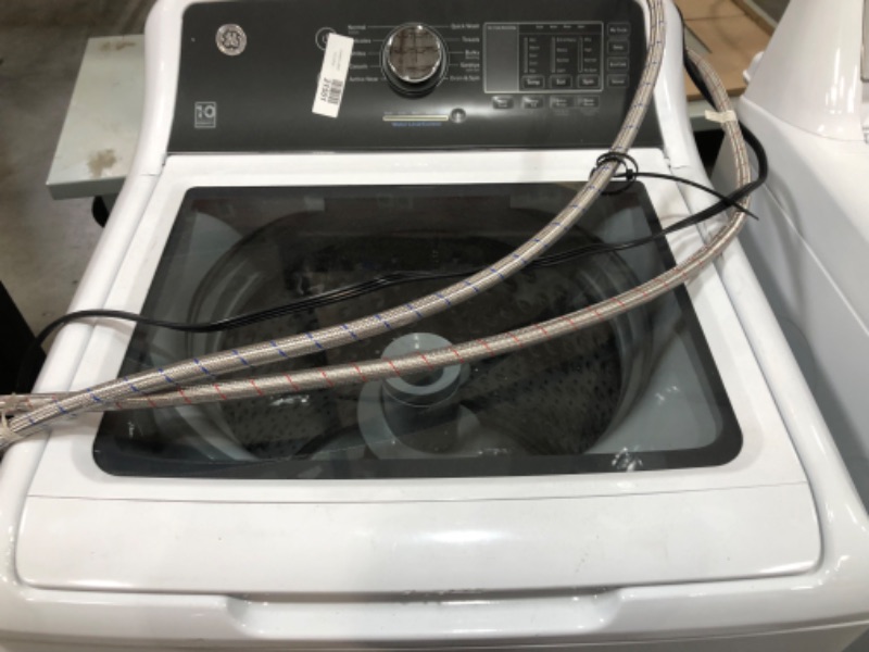 Photo 10 of GE 4.5-cu ft High Efficiency Agitator Top-Load Washer (White)
