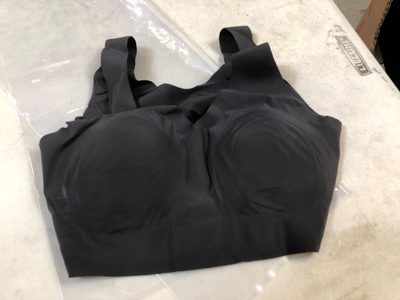 Photo 1 of 
WOMEN'S BRA SIZE LARGE