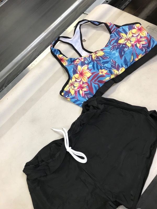 Photo 1 of 2 piece bathing suit xl