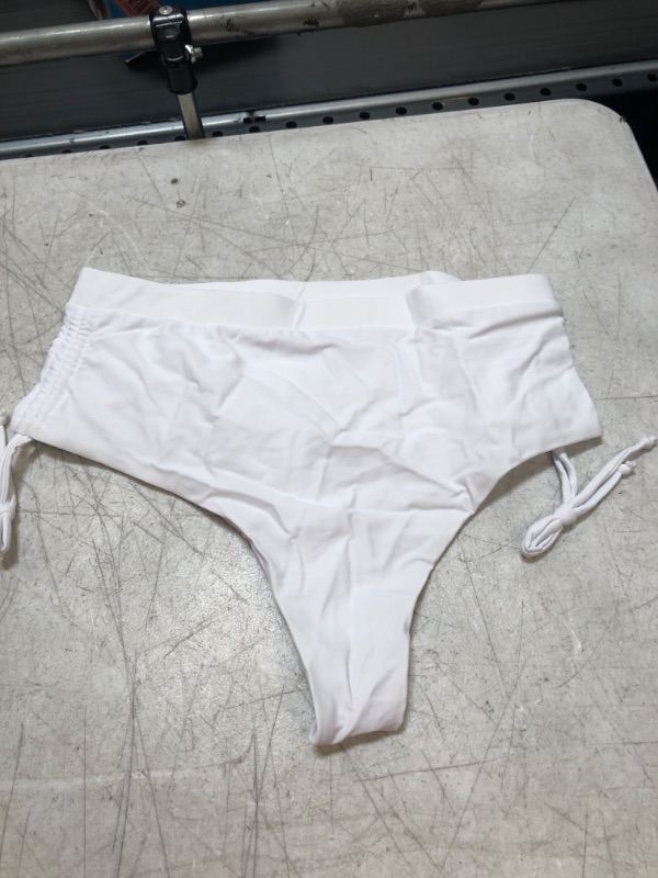 Photo 2 of LARGE -- BIKINI BOTTOM - WHITE 