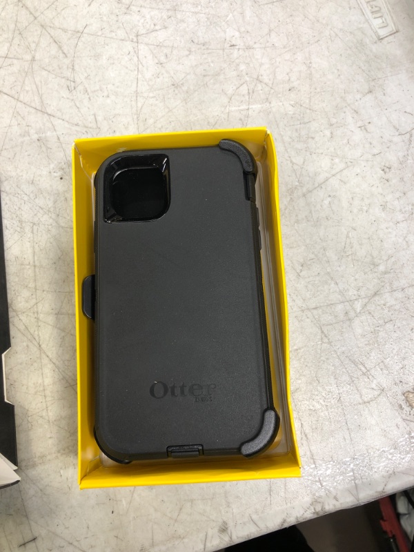 Photo 2 of OtterBox Defender Carrying Case (Holster) Apple iPhone 11 Smartphone, Black