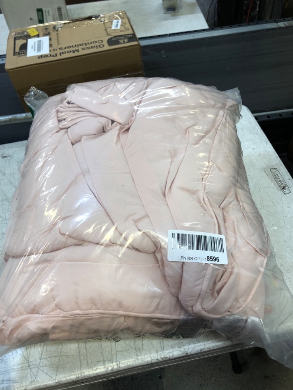 Photo 1 of COMFORTER (PEACH)
SIZE 68 INCH X 94 INCH 