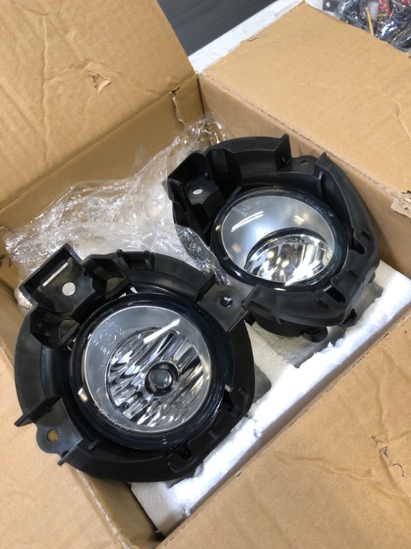 Photo 1 of AUTOMOTIVE LAMPS 2 PCS 