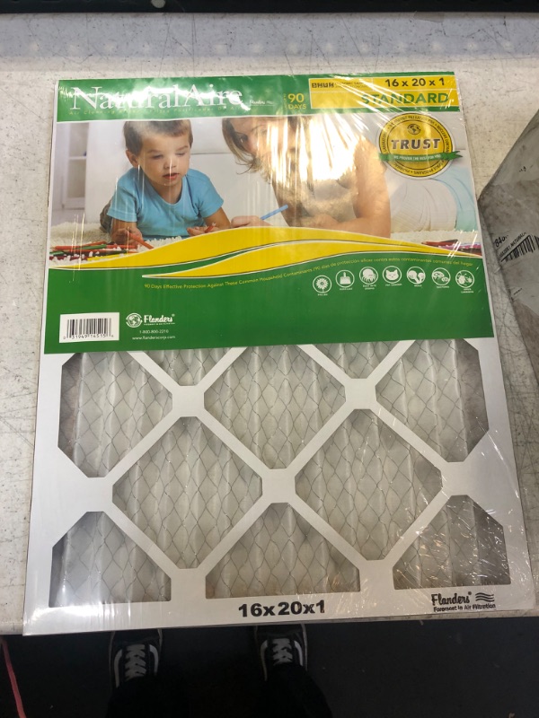 Photo 2 of 16x20x1, Naturalaire Standard Air Filter Merv 8, 84858.011620, Pack12