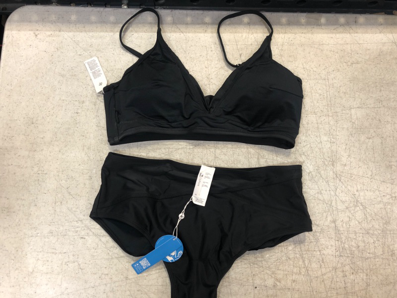 Photo 1 of CUPSHE LADIES SWIMWEAR. 2-PIECE BLACK SIZE LARGE