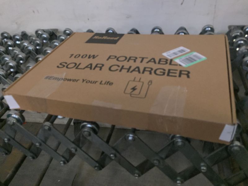 Photo 2 of 100 W PORTABLE SOLAR CHARGER