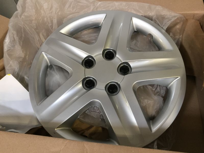 Photo 1 of 17.5 INCH WHEEL CAP 
1 COUNT 