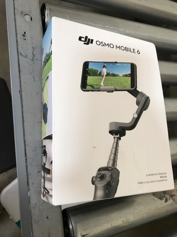 Photo 1 of DJI Osmo Mobile 6 Smartphone Gimbal