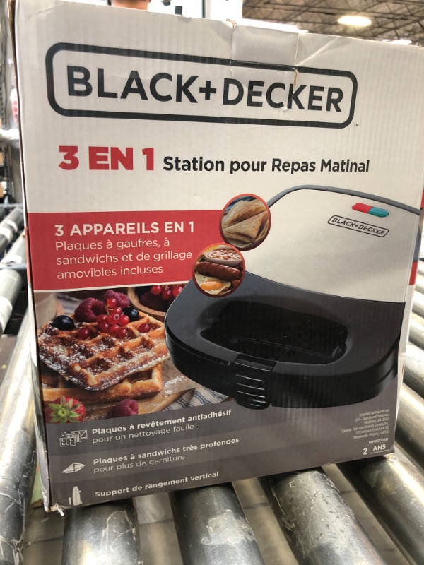 Photo 2 of Black+Decker 3-in-1 WM2000SD 3-in-1 Waffle, Grill & Sandwich Maker, Compact Design, Black/Silver