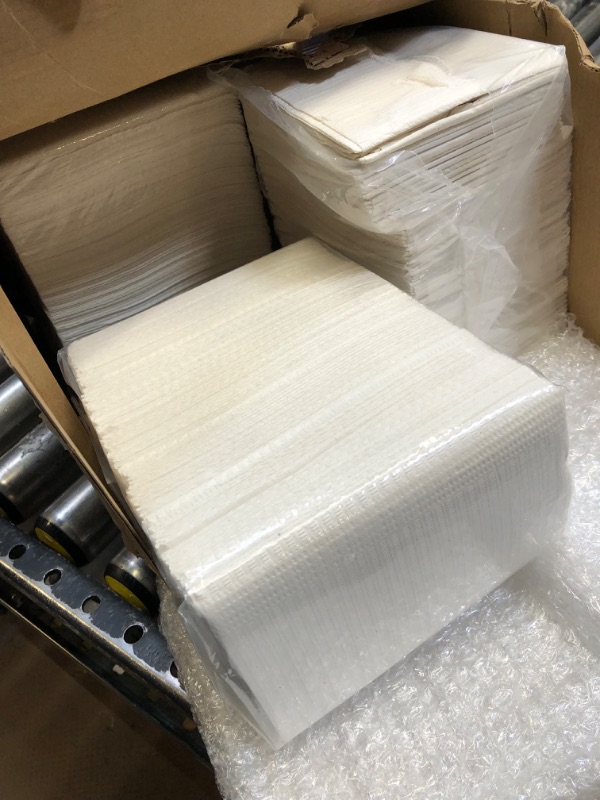 Photo 1 of 500 Pcs Disposable Changing Pads for Baby Tissue and Poly Breathable Sanitary Liners Waterproof Diaper Changing Underpads for Baby Changing Stations Nursery Tattoo Shops Senior Care 18 x 13 Inch
