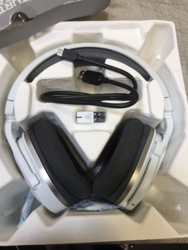 Photo 2 of Turtle Beach Stealth 600 Gen 2 Wireless Gaming Headset for PS5, PS4, PS4 Pro, PlayStation, & Nintendo Switch with 50mm Speakers, 15-Hour Battery life, Flip-to-Mute Mic, and Spatial Audio - White PlayStation Stealth 600 PS White