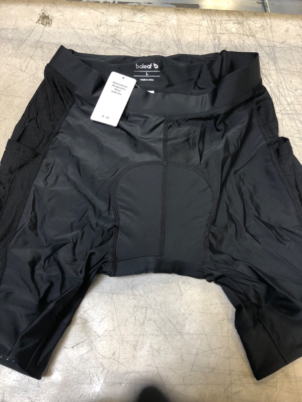 Photo 1 of BALEAF MENS BODY 1 BIKE SHORTS LARGE