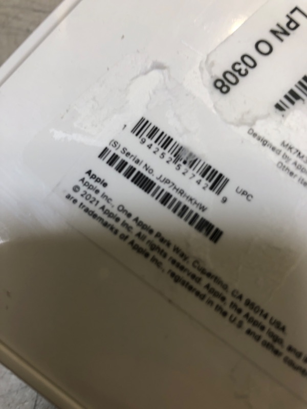 Photo 1 of Apple iPad Mini (6th Generation): with A15 Bionic chip, 8.3-inch Liquid Retina Display, 64GB, Wi-Fi 6, 12MP front/12MP Back Camera, Touch ID, All-Day Battery Life – Starlight