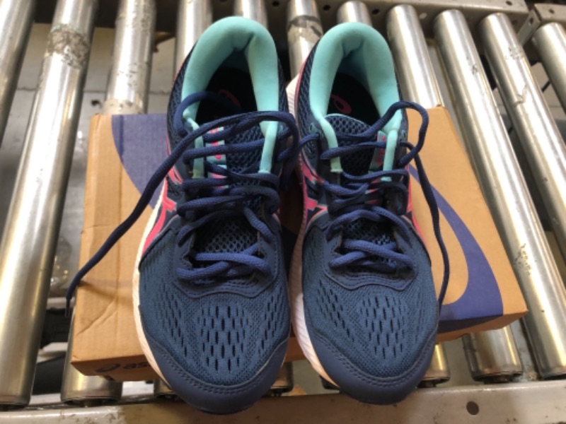 Photo 1 of Aesics women's running shoes size 7