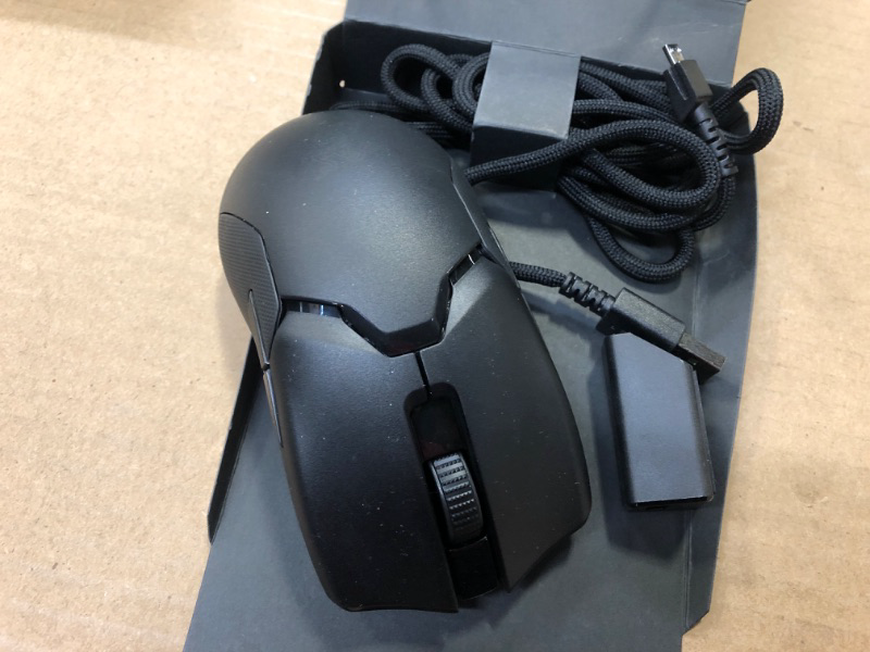Photo 1 of Razer Viper Ultimate Gaming Mouse Ambidextrous Wireless
