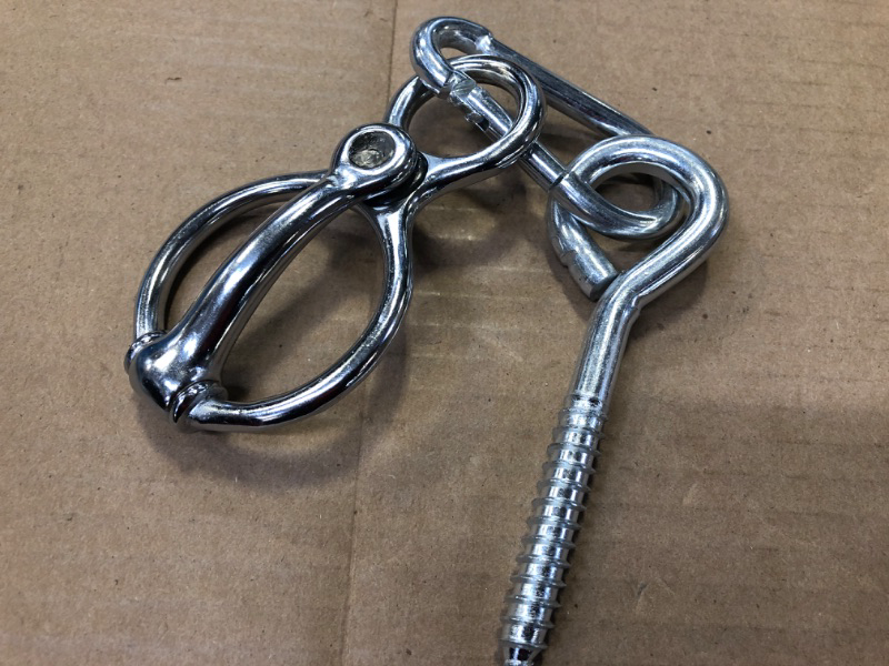 Photo 2 of  Horse Tie Ring, Stainless Steel Tie Ring for Horses, Durable and Safe Horse Tack Supplies for Indoor and Outdoor Reducing Horse Injured When Pull Back
