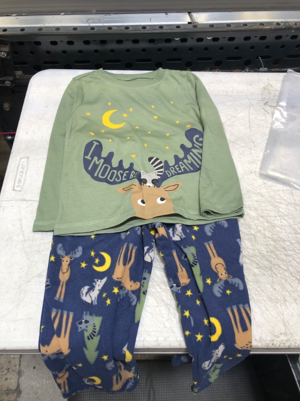 Photo 1 of Boys pjs set size 4t