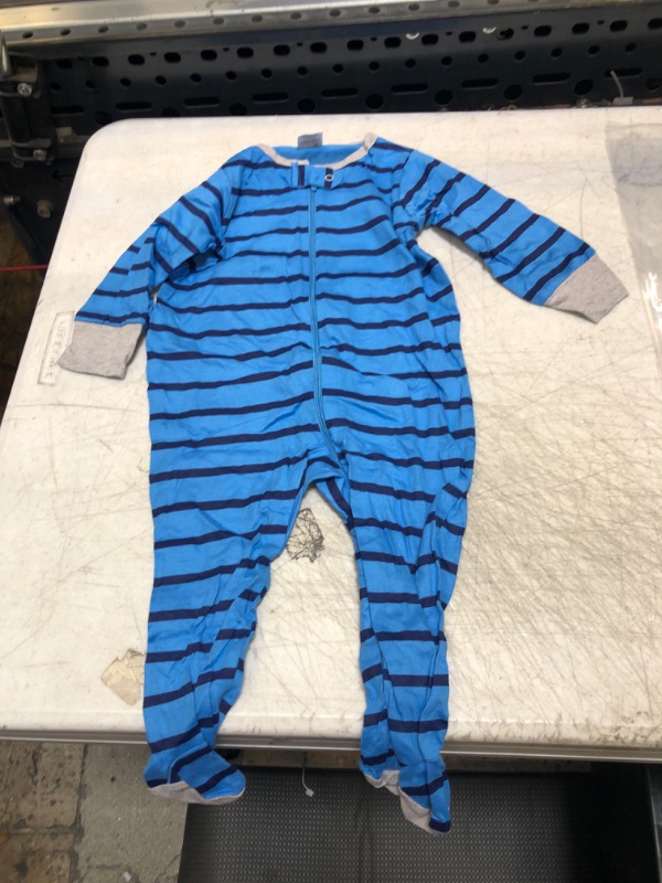 Photo 1 of Baby Onesie SIZE 6-9M