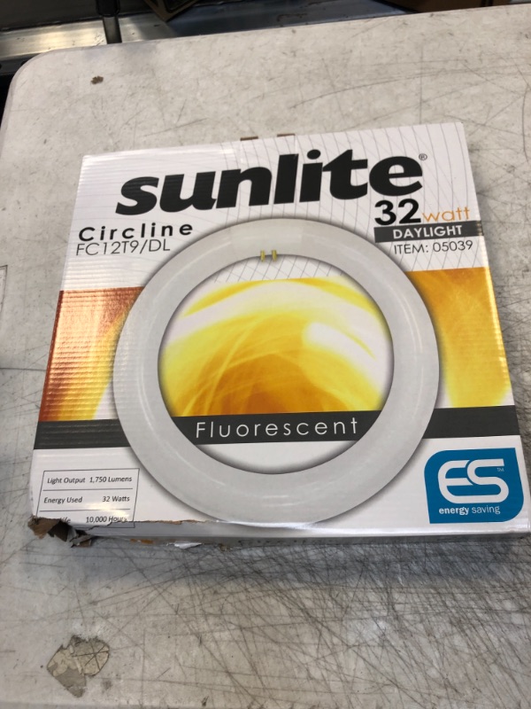 Photo 1 of Sunlite 32 watt circle 