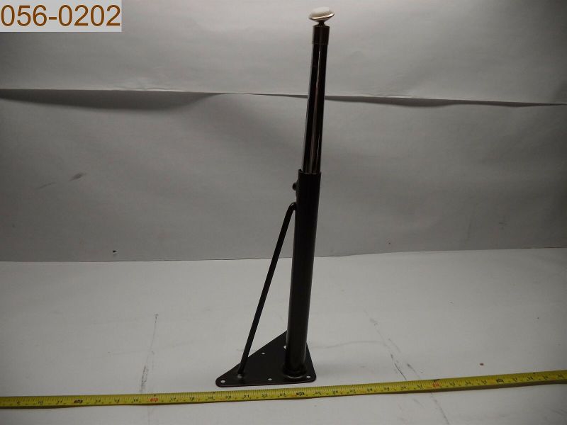 Photo 1 of  20 Inch Tapered Metal Table Legs XU-LEG-LONG-GG
