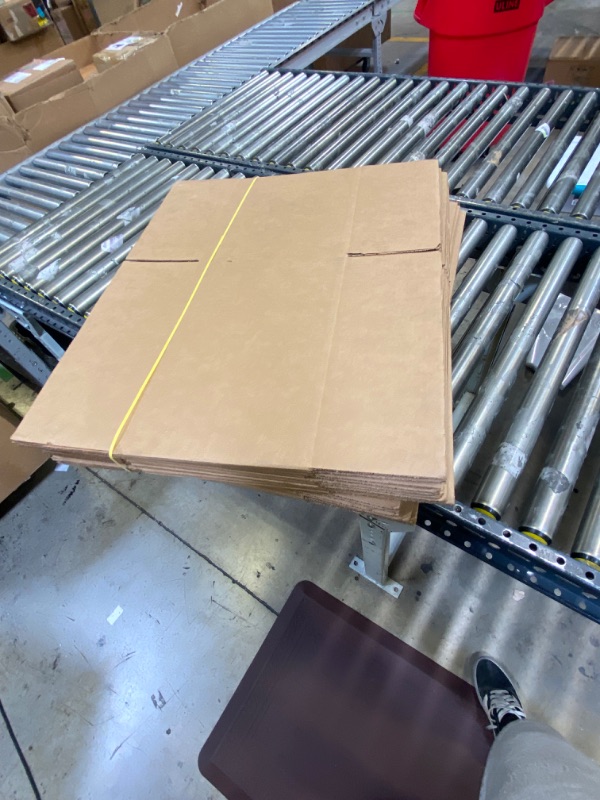 Photo 1 of uBoxes Moving Boxes Bundle of 18"x14"x12" (Medium Boxes - Pack of 20)