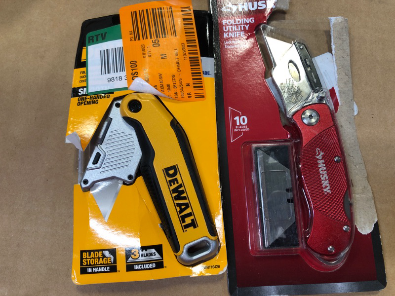 Photo 1 of 2 Utility Knife----open packages 