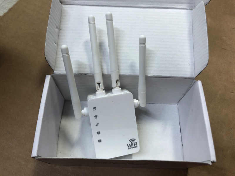 Photo 1 of 2022 WiFi Range Extender Signal Booster up to 8500sq.ft and 45 Devices, Internet Booster for Home, 