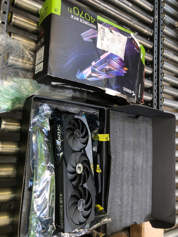 Photo 2 of Gigabyte AORUS GeForce RTX 4070 Ti Elite 12G Graphics Card, 3X WINDFORCE Fans, 12GB 192-bit GDDR6X, GV-N407TAORUS E-12GD Video Card