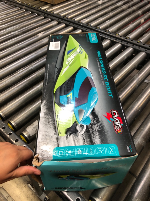 Photo 2 of 4DRC S2 High Speed RC Boats with LED Lights & 2 Batteries, 30+ mph Remote Control Boat for Pools and Lakes, Capsize Recovery, Low Battery Reminder,2.4Ghz Racing Boats for Adults Kids,Green
