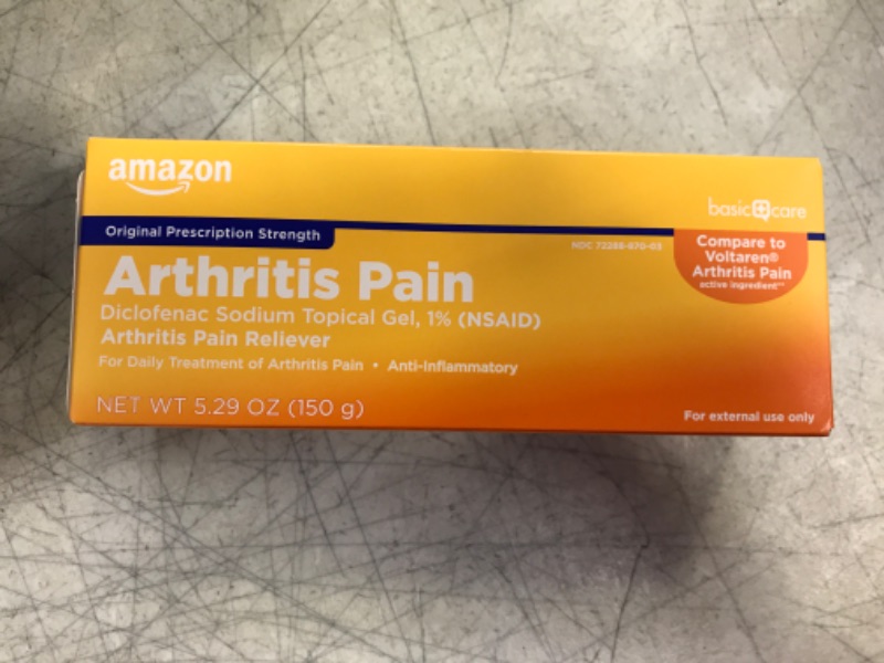Photo 1 of Amazon Basic Care Arthritis Pain Relieving Gel, Diclofenac Sodium Topical Gel, 1% (NSAID),150 Grams 5.29 Ounce (Pack of 1)