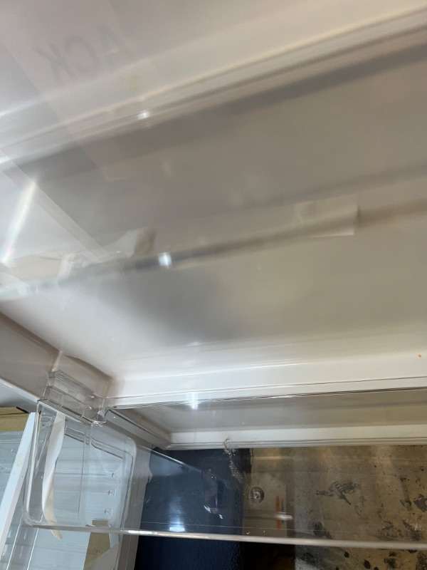 Photo 1 of 10.1 cu. ft. Top Freezer Refrigerator in White - Vissani
- minor dents 