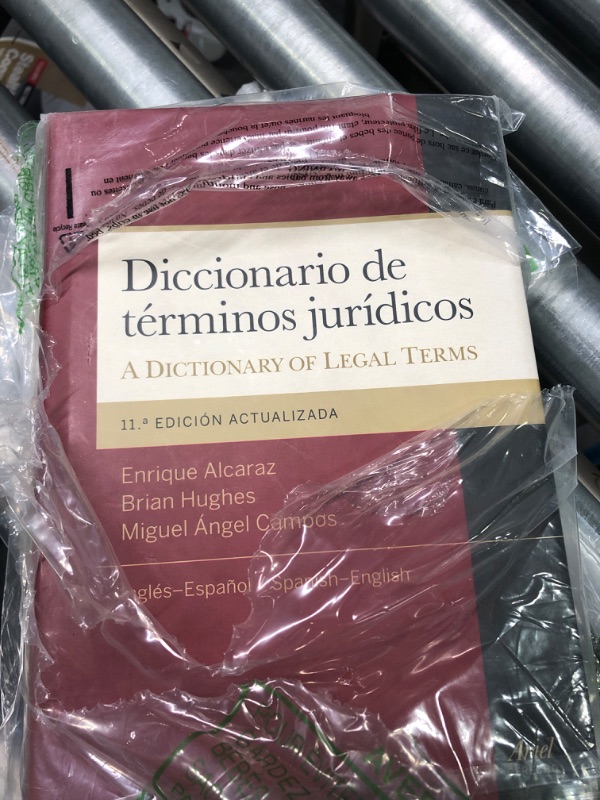 Photo 3 of Diccionario de términos jurídicos: A Dictionary of Legal Terms. Inglés-Español / Spanish-English (Spanish Edition)
Spanish Edition