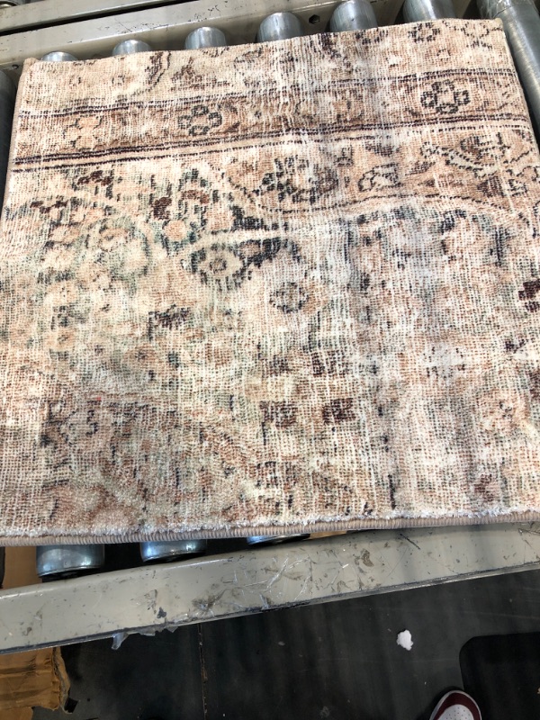 Photo 1 of Loloi II MAT-01 Antique / Sage - 18 x 18 Sample