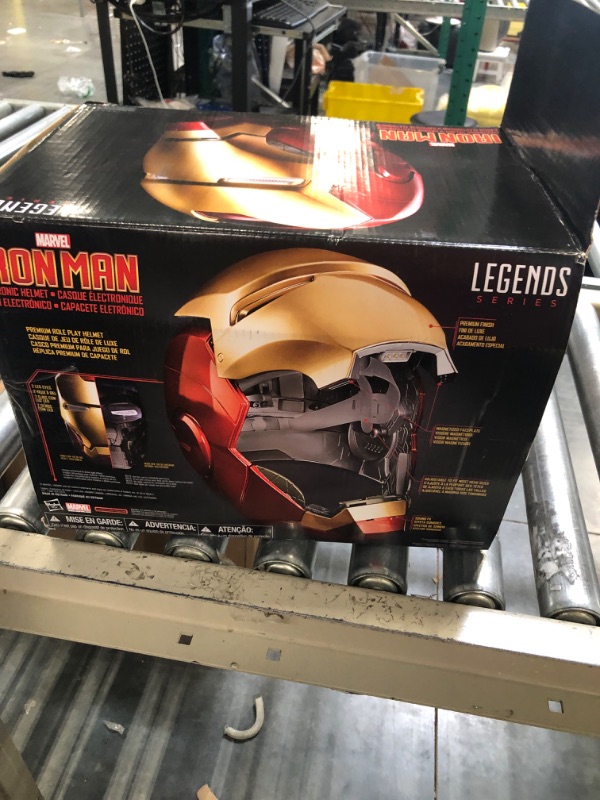 Photo 2 of Avengers Marvel Legends Iron Man Electronic Helmet - Multicolor Characters***APPEAR VERY GENTLY USED**