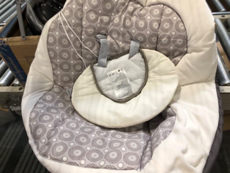 Photo 1 of Graco Simple Sway Abbington Baby Swing**MISSING MOBILE**