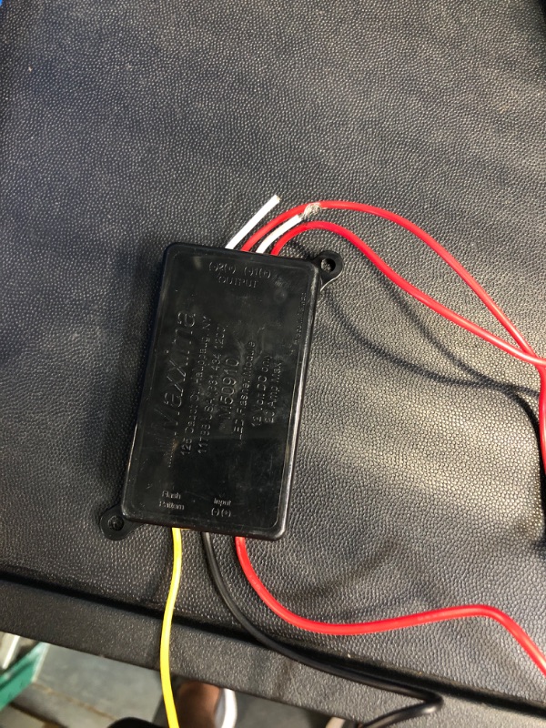 Photo 1 of Maxxima M50910 LED Flasher Module with 16 Selectable Flash Patterns

*ends are cut on all wires, but item looks good. Unable to test