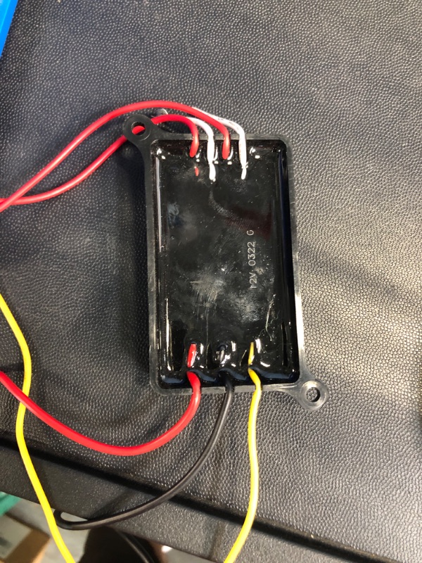 Photo 1 of Maxxima M50910 LED Flasher Module with 16 Selectable Flash Patterns

*ends are cut on all wires, but item looks good. Unable to test