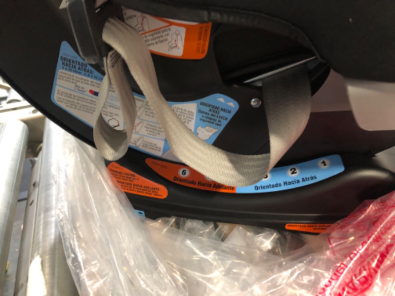 Photo 1 of Graco - Extend2Fit Convertible Car Seat, Kenzie