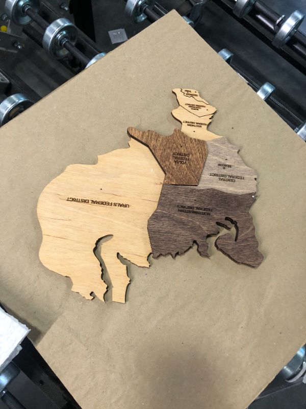 Photo 7 of "AWESOMETIK" 3D Wood World Map Wall Art Decor - With Our Masterpiece Track Your World Travels - Special For Home, Kitchen And Office. Gift Boxed (XL Prime, Multicolor browns)

*see pics. Don't think Iceland or Hawaii are in box after audit. Item labeled X