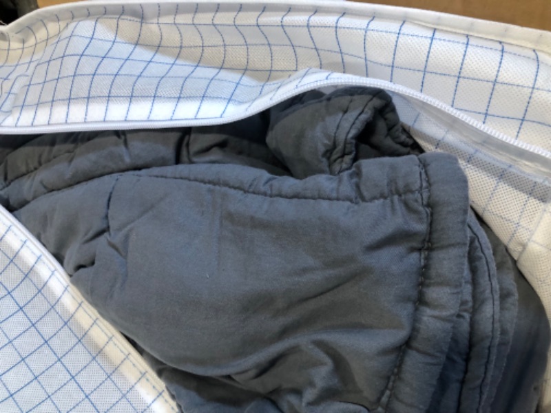 Photo 4 of YnM Exclusive Weighted Blanket, Cooling Bamboo & Cozy Velvet Dual-Sided, Smallest Compartments, Ideal for Two Persons of 140~240lbs on Queen/King/Ca King Bed (88x104 Inches, 30 Pounds, Light Grey) Bamboo 88 in x 104 in 30 lb Dark/Light Grey?bamboo/Velvet?