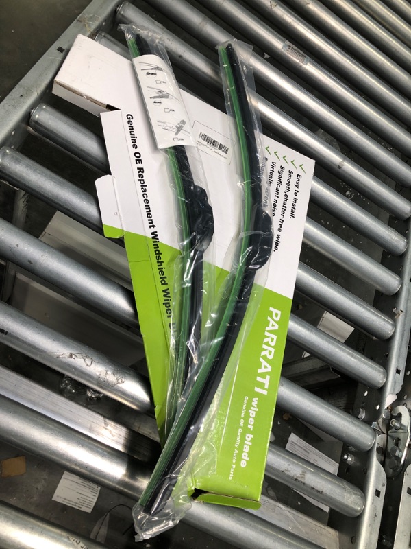 Photo 2 of OEM QUALITY 24" + 20" PARRATI Premium All-Season Windshield Wiper Blades (Set of 2) 24"+20"(Pair for Front windshield)
